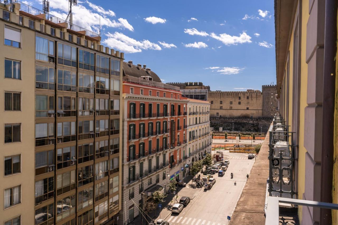 Le Angioine Rooms Napoli Eksteriør billede