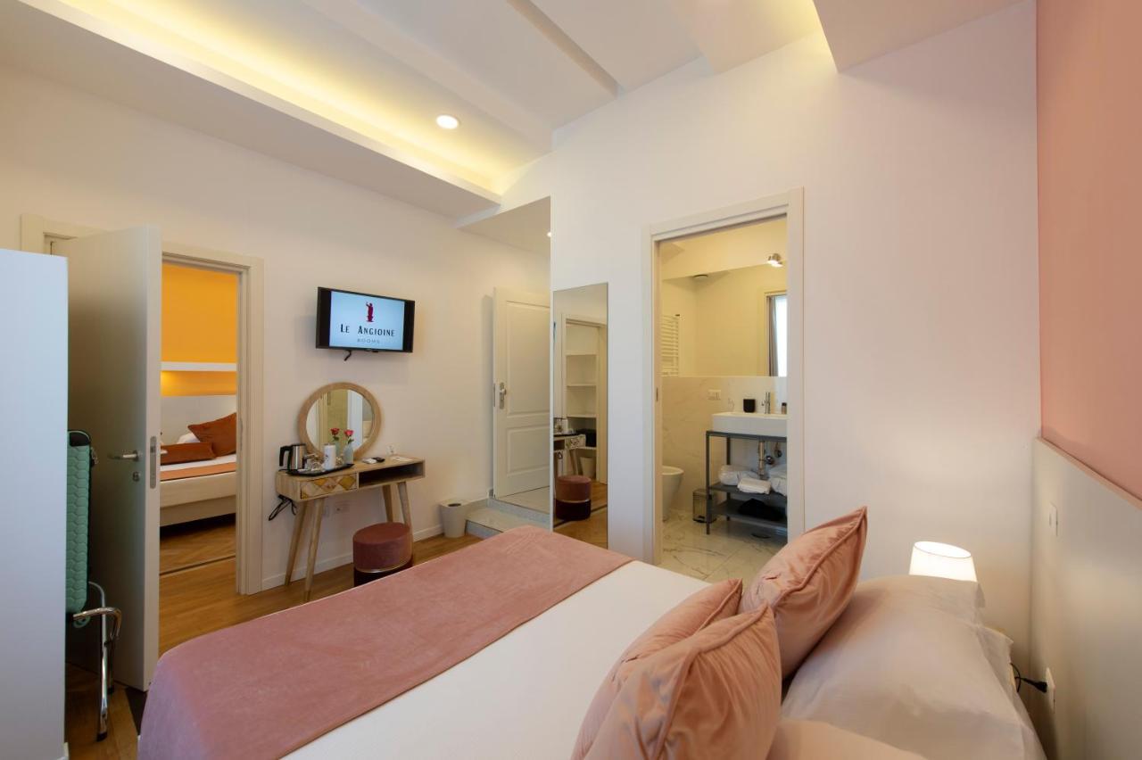 Le Angioine Rooms Napoli Eksteriør billede