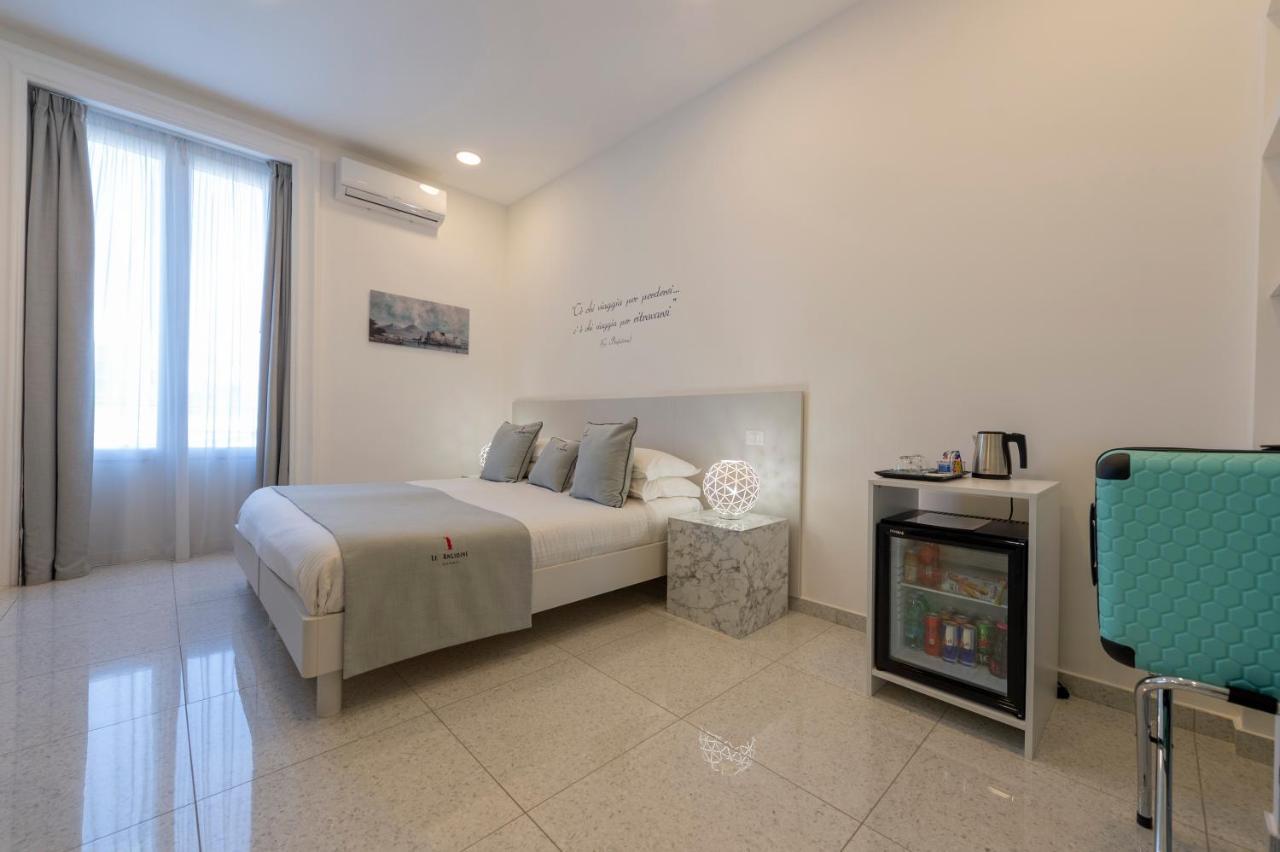 Le Angioine Rooms Napoli Eksteriør billede