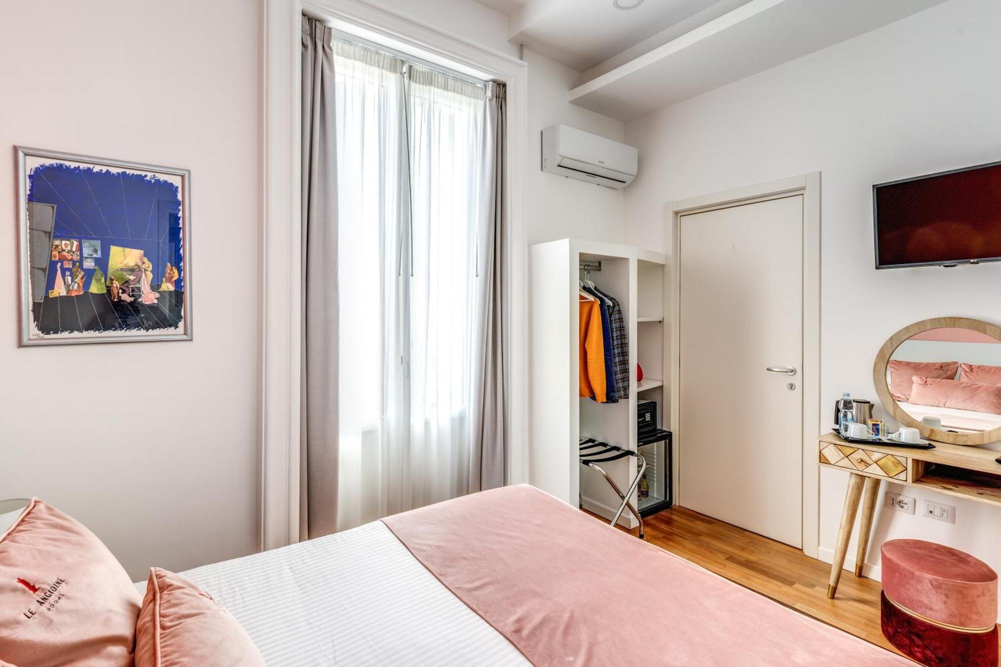 Le Angioine Rooms Napoli Eksteriør billede