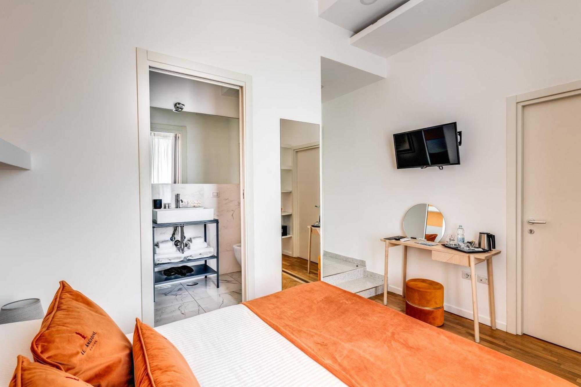 Le Angioine Rooms Napoli Eksteriør billede
