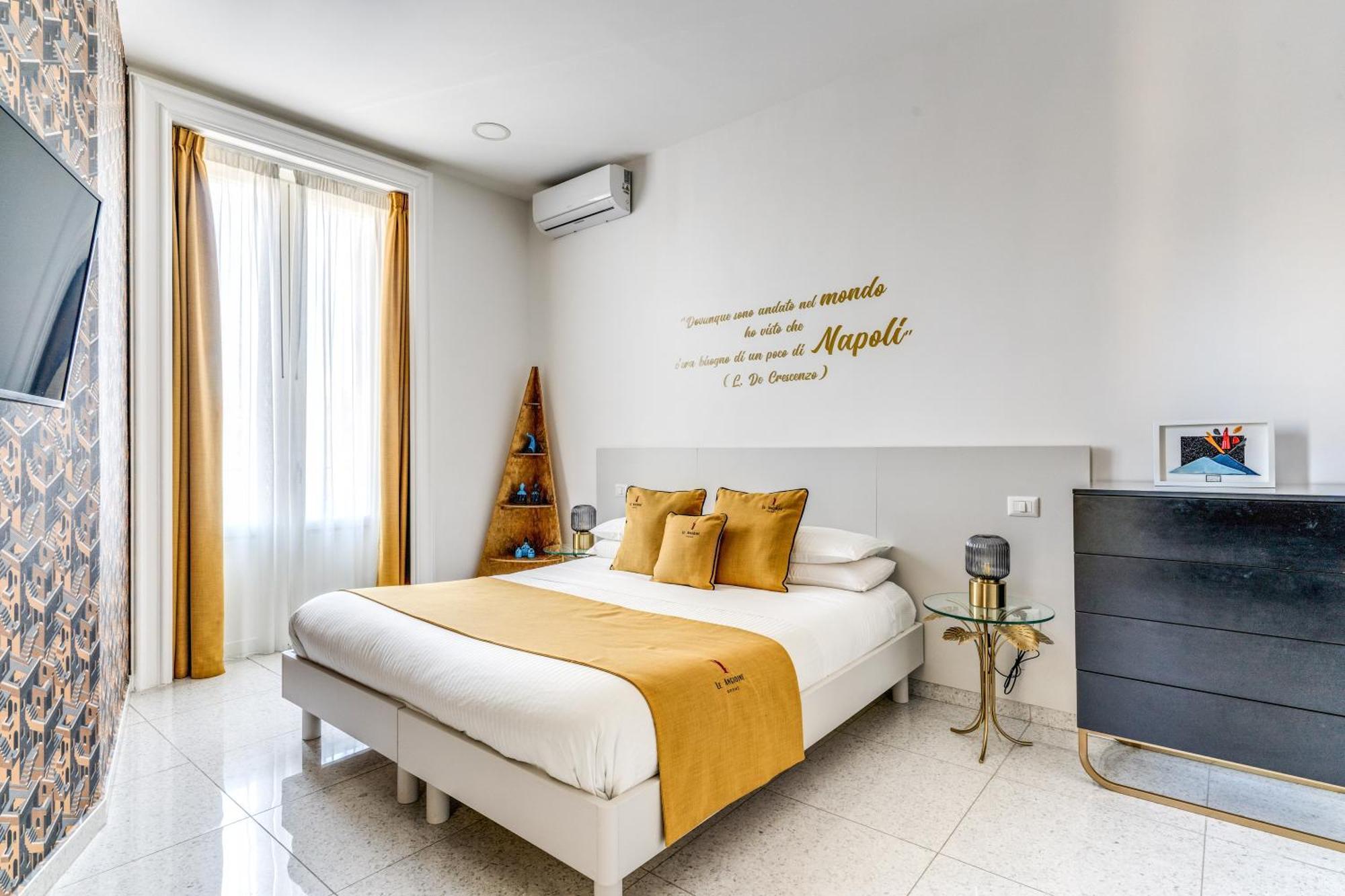 Le Angioine Rooms Napoli Eksteriør billede